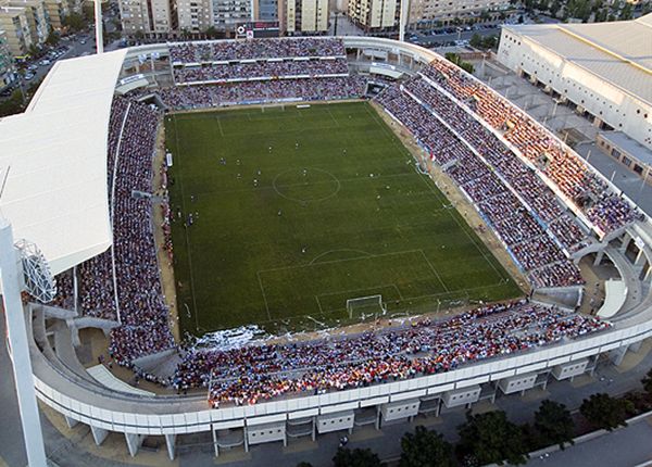 24/01/11 panoramica estadio del granada LOS CARMENES
PUBLICADA 25/01/11 NA MA25 1COL